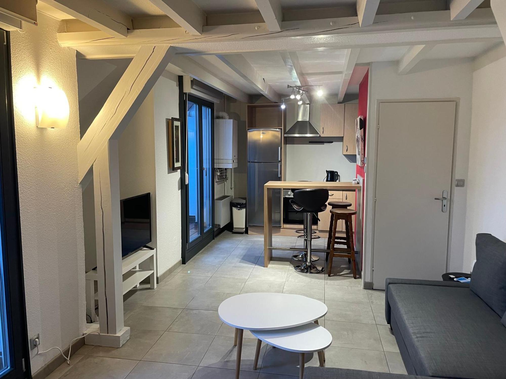 Fathala - Appartement Lumineux En Dernier Etage - Face A La Gare Routiere Sarrebourg Ngoại thất bức ảnh
