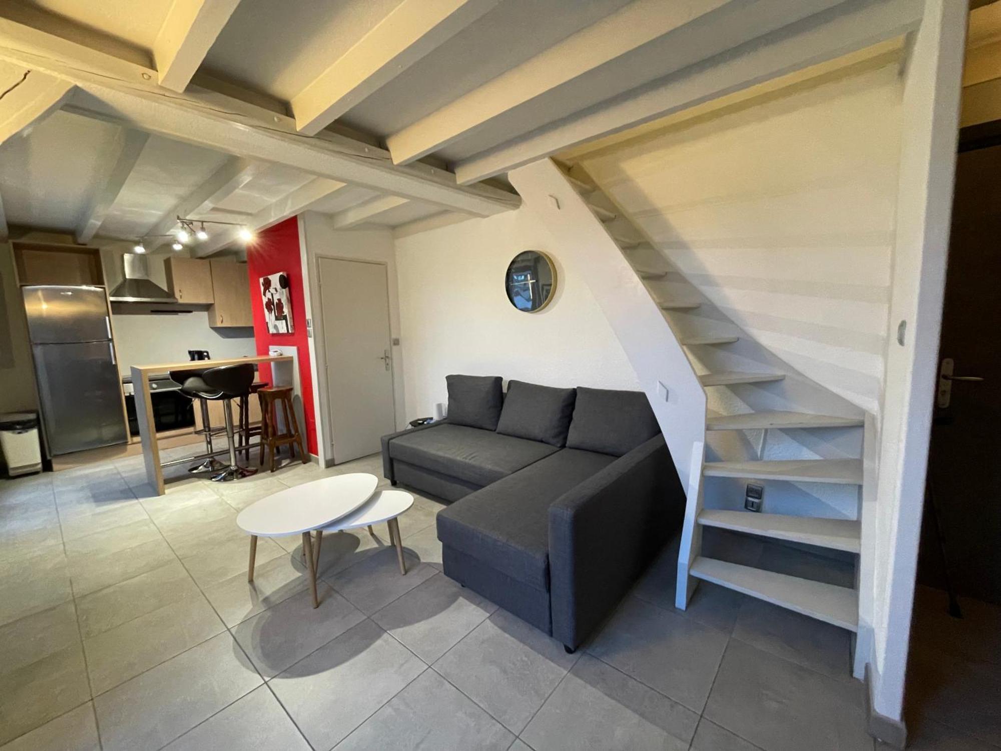 Fathala - Appartement Lumineux En Dernier Etage - Face A La Gare Routiere Sarrebourg Ngoại thất bức ảnh